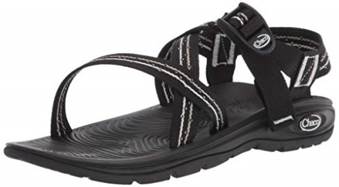 Sandalia Zvolv Mujer String Negro Chacos